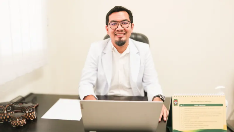 dr. Muhammad Rizki Yaznil, M.Ked(OG), SpOG.Subsp(Onk)